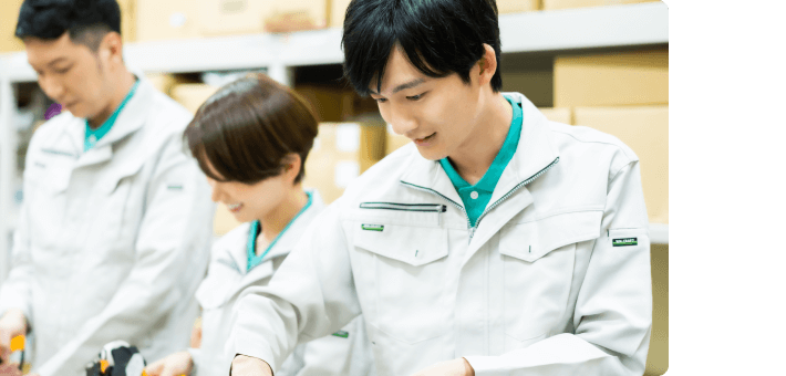 もくもくコツコツと歯垂らしている風景イメージ画像